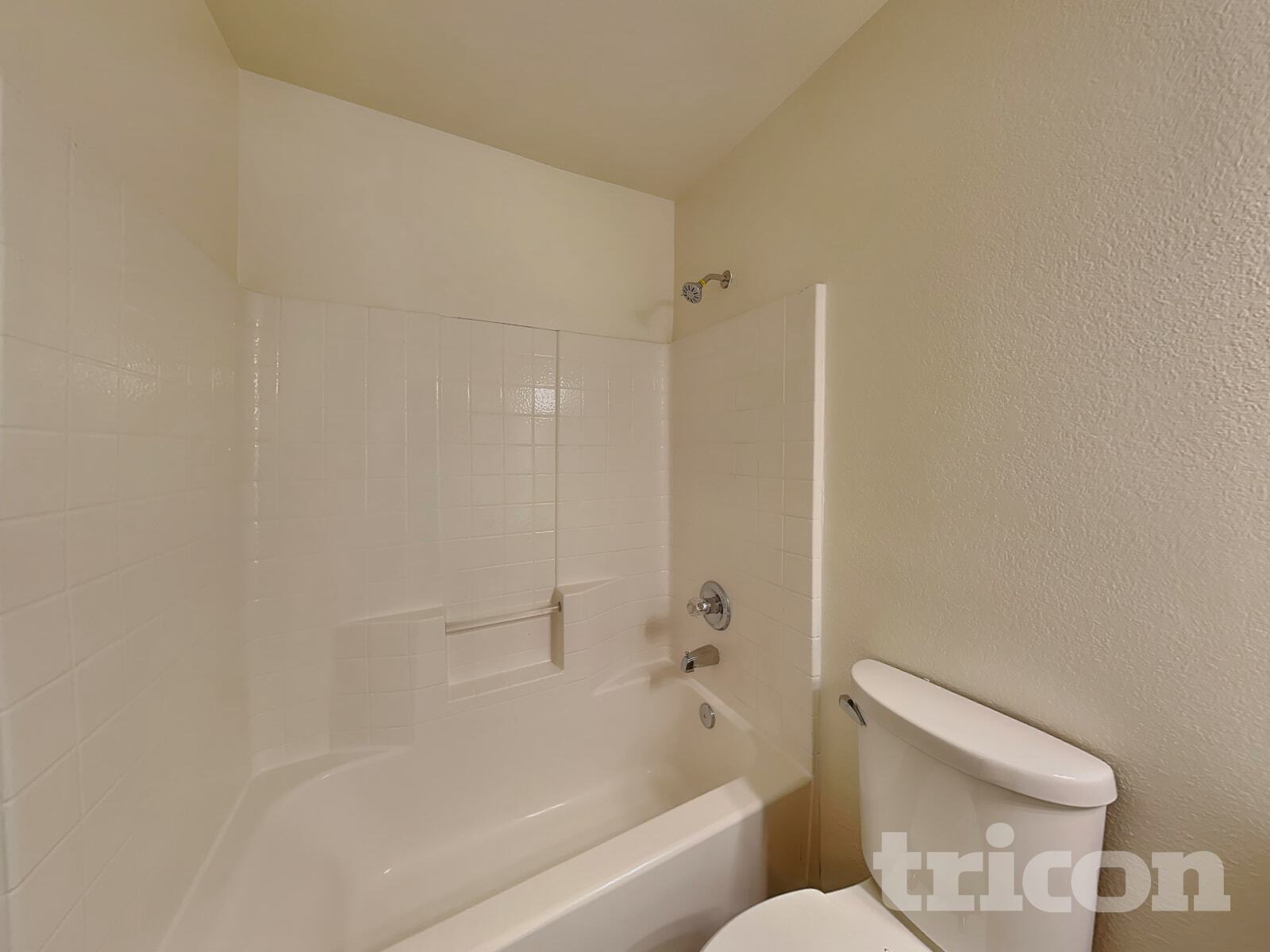 Building Photo - 5005 Vaquero Dr