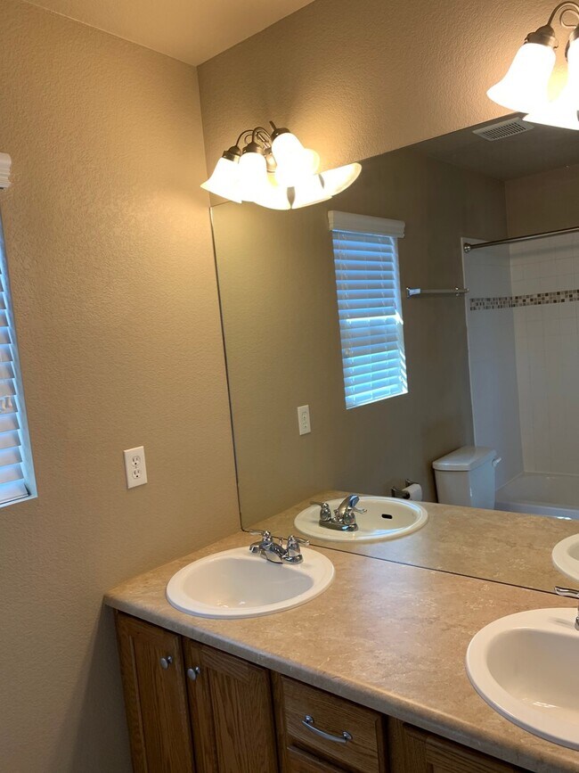 Building Photo - $2300 | 3BR/2.5BA | Dog Friendly Beautiful...