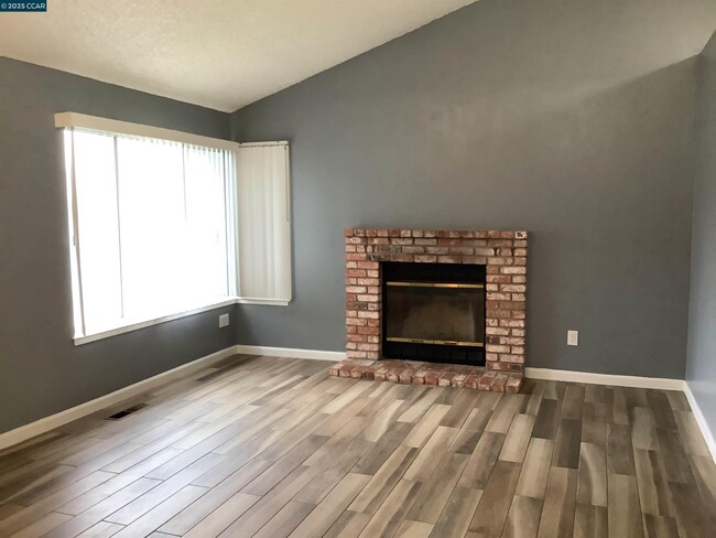 Building Photo - 2265 Jacqueline Dr