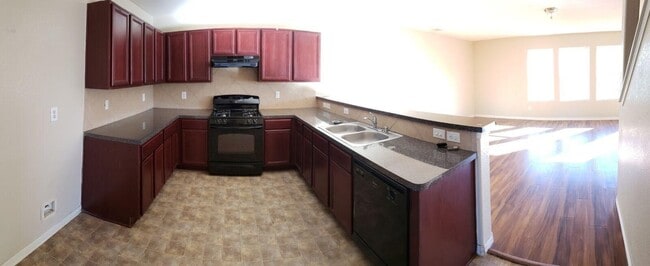 Building Photo - 15810 Sheldon Ridge Way