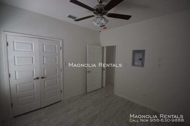 Building Photo - Medical Ridge Apartments