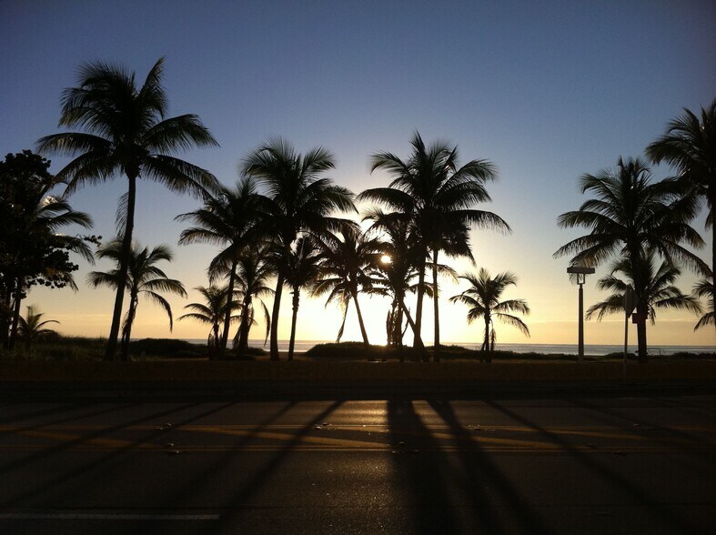 Sunrise at the end of the streeet - 3203 NE 5th St