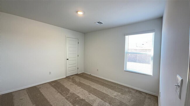 Building Photo - 21097 River Mist Dr