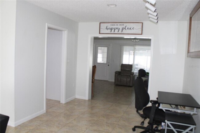 Building Photo - 7655 Cardiff Ct N