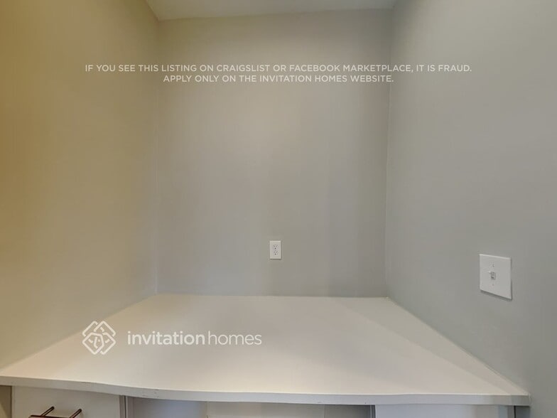 Building Photo - 256 Founders Ln