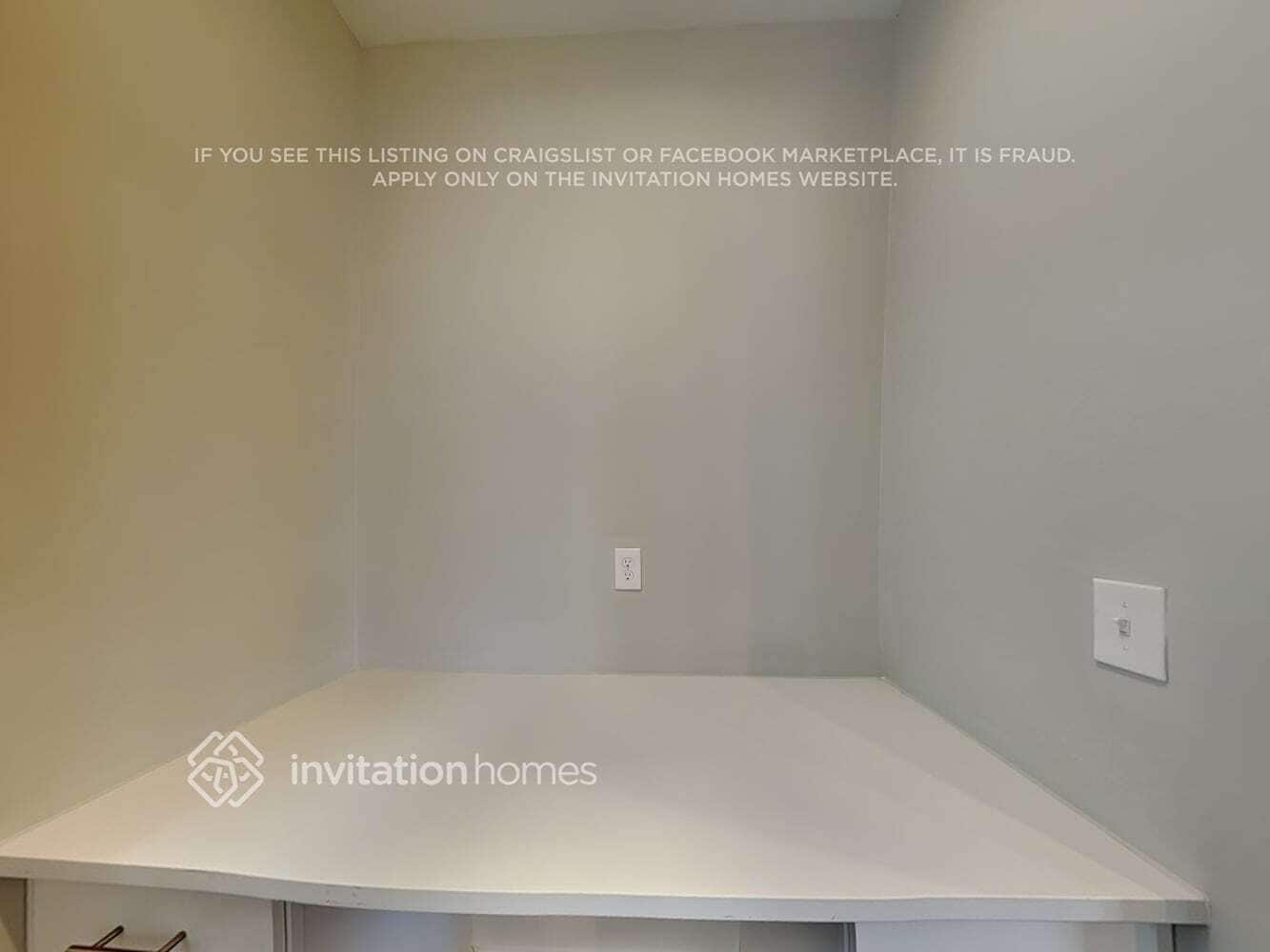 Building Photo - 256 Founders Ln