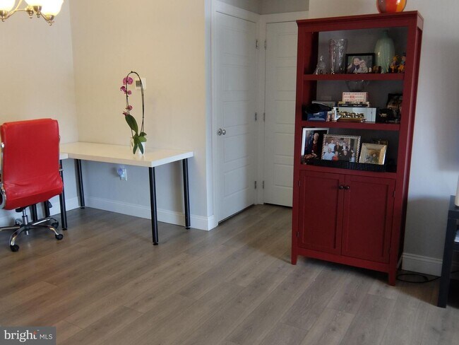 Building Photo - 5307 Ravens Crest Dr