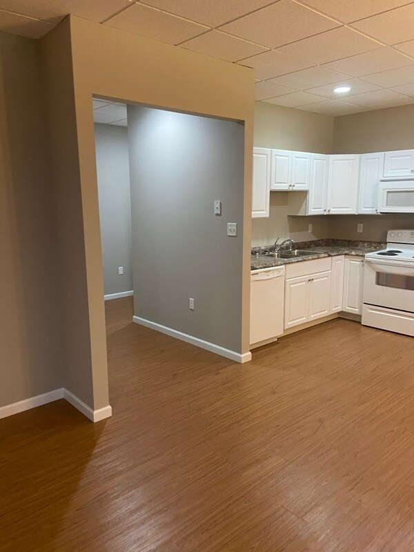 Building Photo - 4413 Kitty Ln