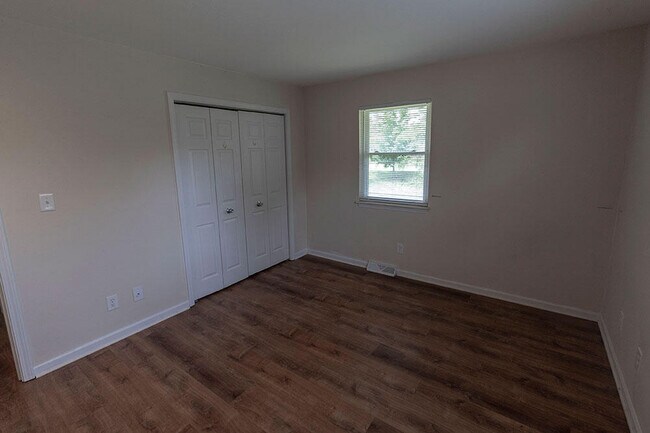 Building Photo - 1911 Mirtle Grove Ct