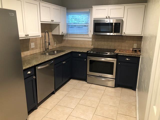 Building Photo - 4332 Calmont Ave