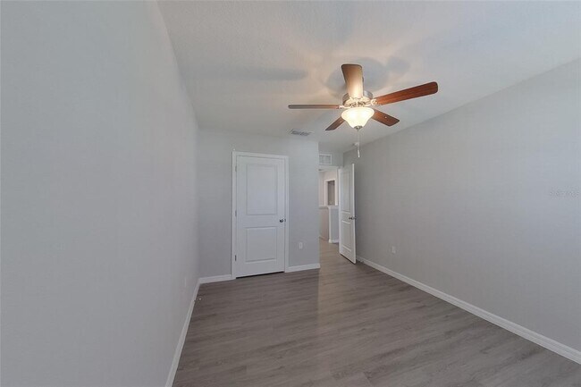 Building Photo - 8624 SW 44th Ct