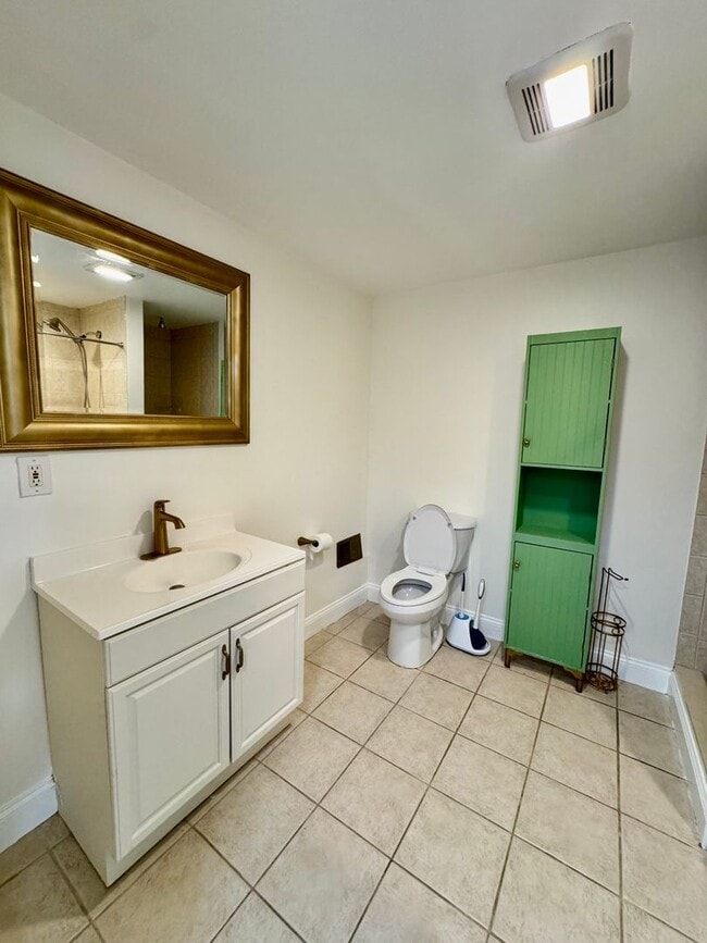 Building Photo - Charming 2-Bedroom Home in Fishtown/Olde R...