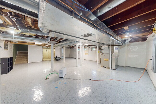 Building Photo - 523 Prairie St