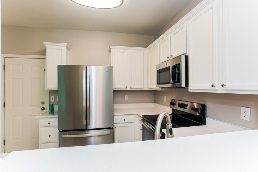 Building Photo - 76 Darbys Run Ct