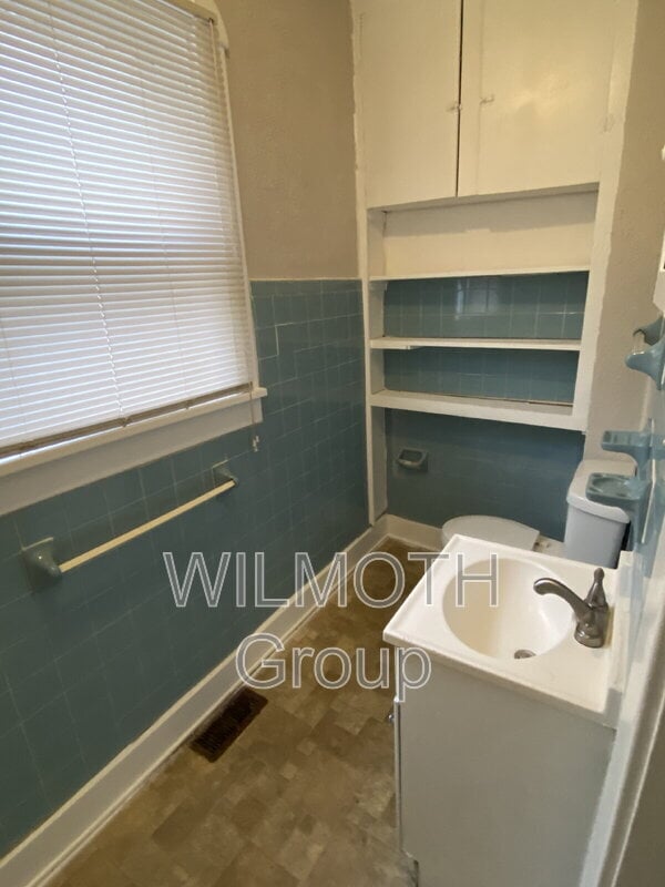 Building Photo - 2838 Boulevard Pl