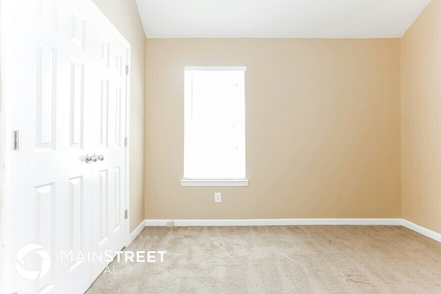 Building Photo - 5742 Wellborn Creek Dr