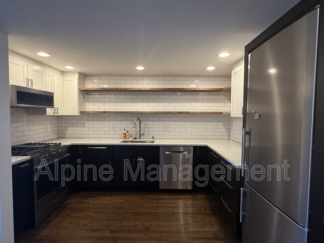 Building Photo - 1255 California St