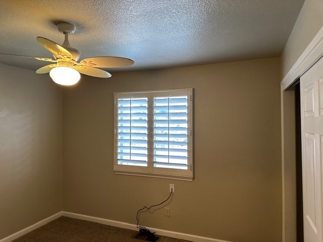 Building Photo - Modesto 5 Bedroom 3 Bathroom with a Pool