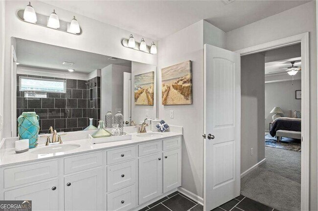 Building Photo - 213 Chiswick Lp