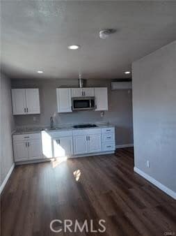 Building Photo - 44290 Glenraven Rd