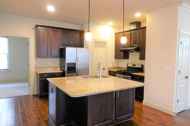 Building Photo - 210 Windthistle Dr