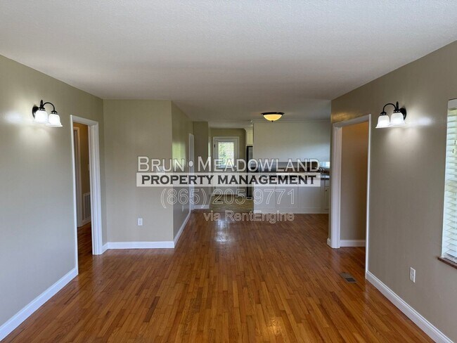 Building Photo - 3239 Morganton Rd