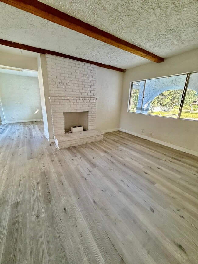 Building Photo - 21157 1/2 Placeritos blvd