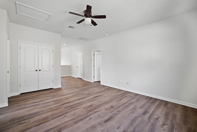Building Photo - 3800 Juniper Hills St