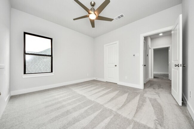 Building Photo - 26907 Southwick Vly Ln