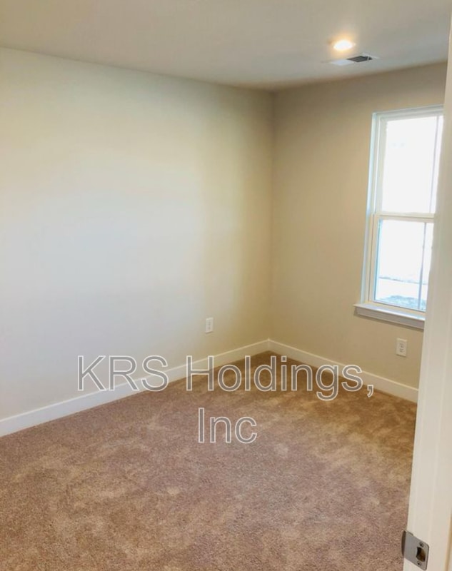 Building Photo - 14237 Martinet Xing