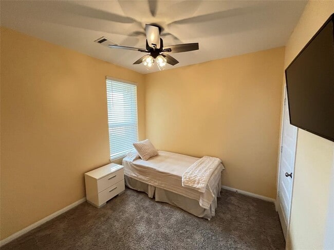 Building Photo - 2039 W Darlington Oak Ct