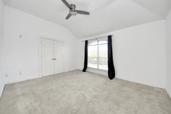 Building Photo - 18315 Brenwood Menor Dr
