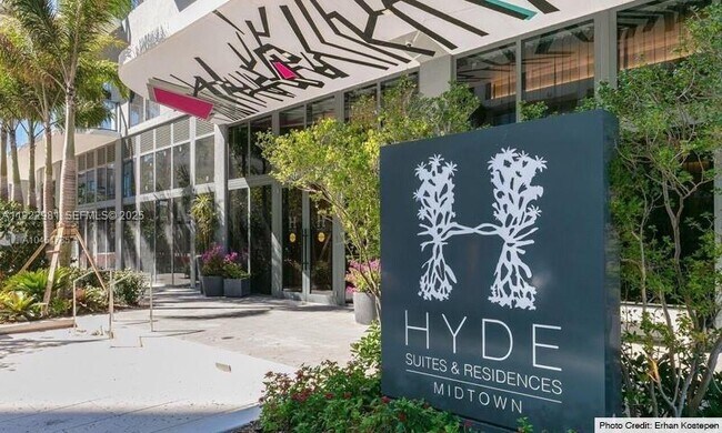 Building Photo - 121 NE 34th St