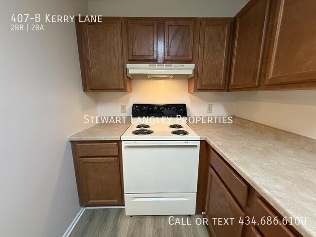 Building Photo - 407 Kerry Ln