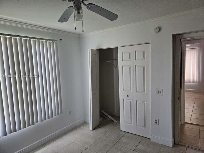 Building Photo - 207 Villa Cir