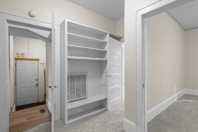 Building Photo - 308 Causey Ave