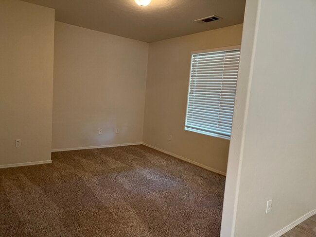 Building Photo - 1394 W Bella Oaks Way