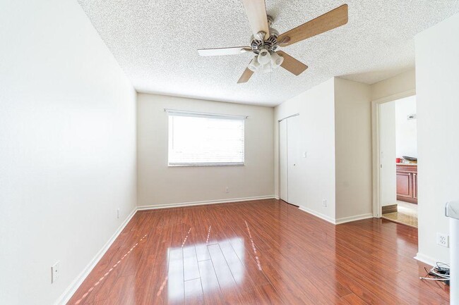 Building Photo - 1335 SW 48th Terrace