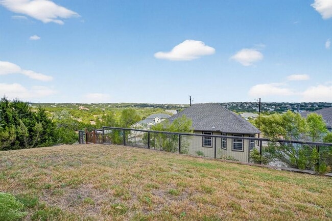 Building Photo - 10624 Lake Park Dr