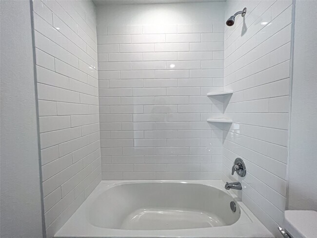 Building Photo - 21479 Carosella Dr