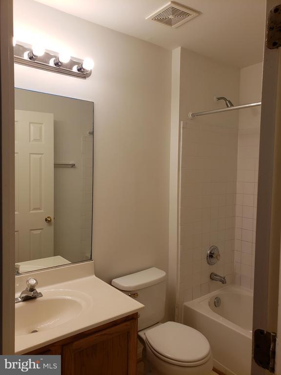 Building Photo - 9426 Silver Meteor Ct