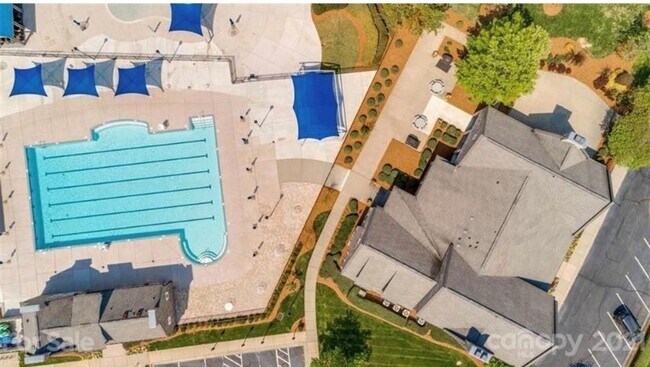 Building Photo - Immaculate 5bd 3bd Berewick home with many newly upgrades!