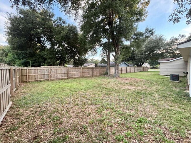 Building Photo - 5387 E Avenida De Golf