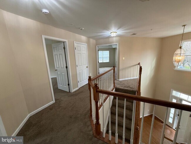 Building Photo - 10106 Garden Valley Ct