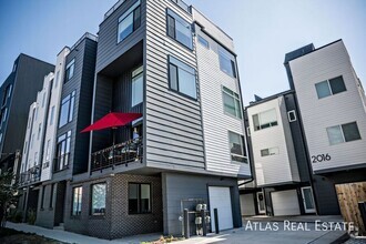 Building Photo - 2 Bed 2.5 Bath Condo in the Heart of LoHi ...