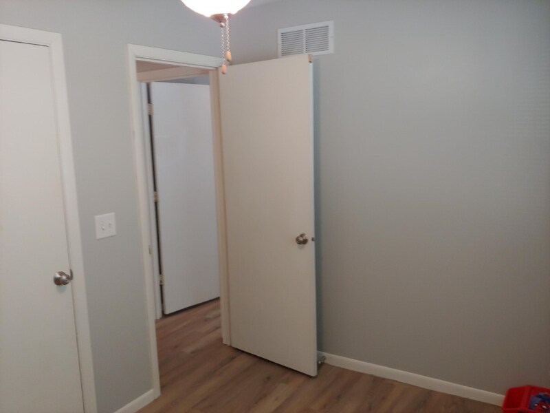 Building Photo - 3121 Westmar Dr