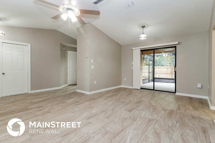 Building Photo - 11012 Bentwood Ct