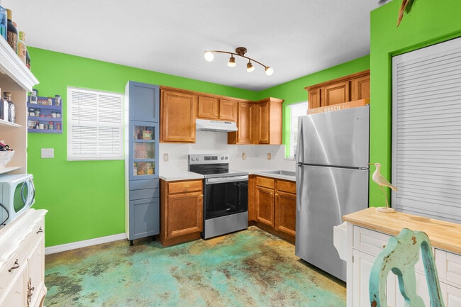 Building Photo - 21 Poinciana Dr