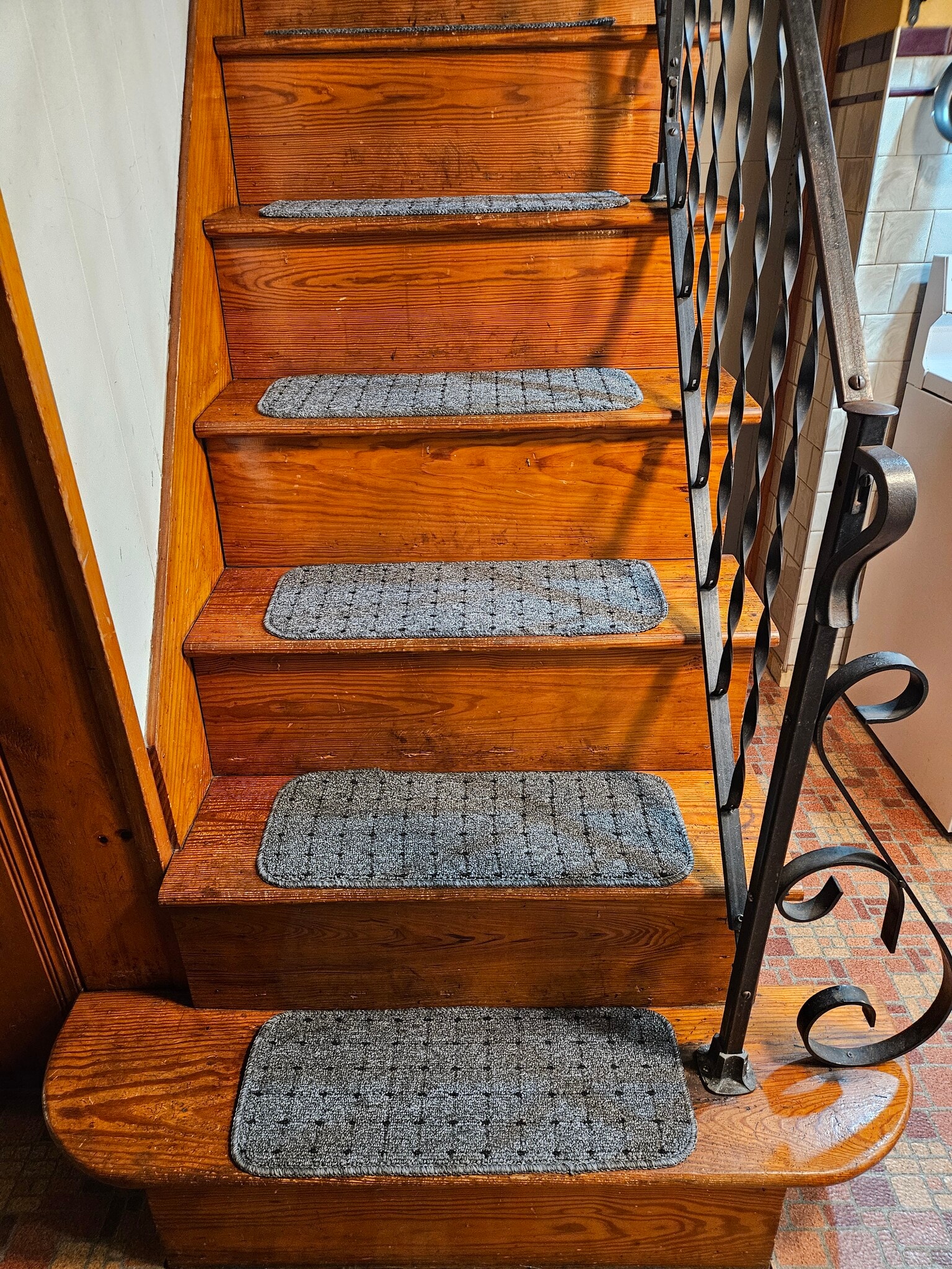9 steps up - 66 Long Pond Rd S
