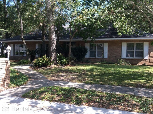 Building Photo - 4 br, 3 bath House - 2542 Brighton Circle